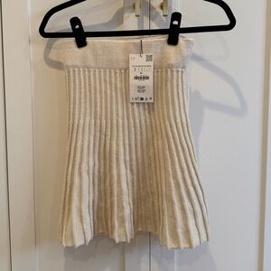Zara pleated skirt size S NWT
